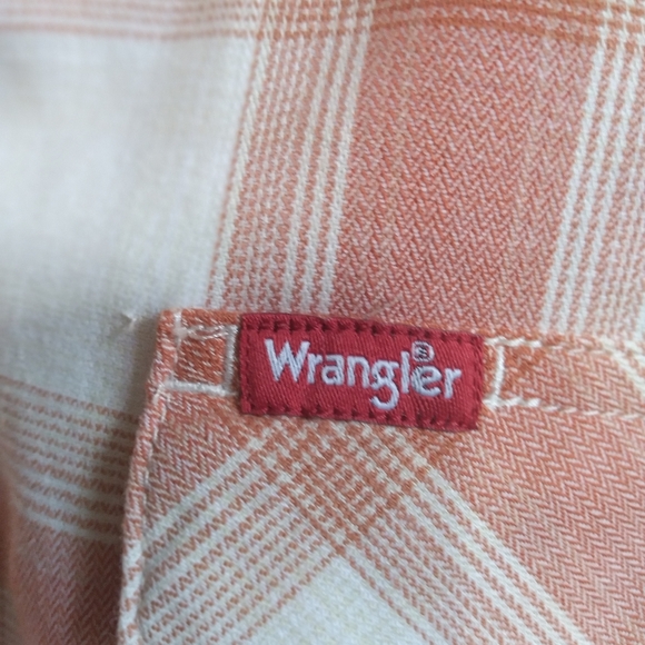 NWT Wrangler Peach XL Pearl Snap Womens/Peach Plaid 2XL Mens Button-Up Shirts. - Picture 6 of 10